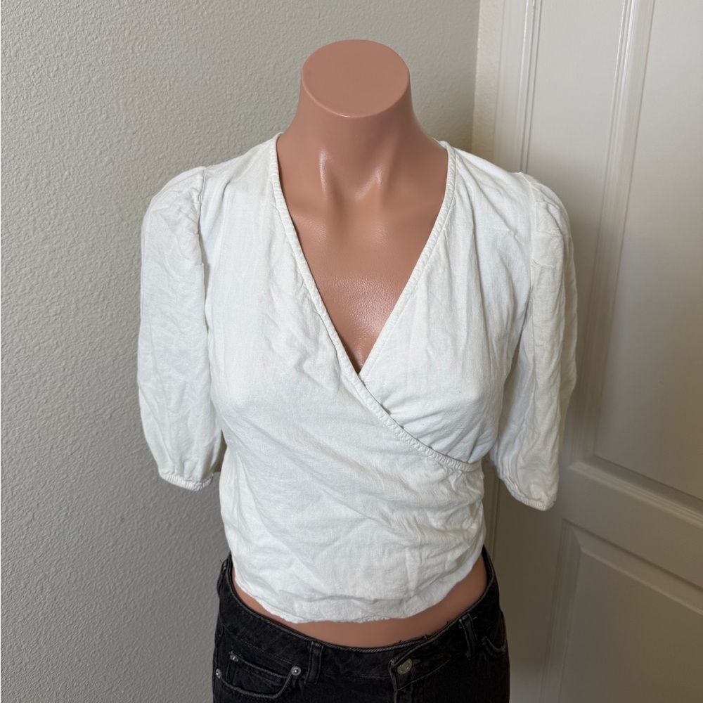 Abercrombie & Fitch White Wrap Top Sz S